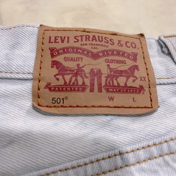 (SOLD!!) Levi 501 shorts size 25 - Picture 6 of 10